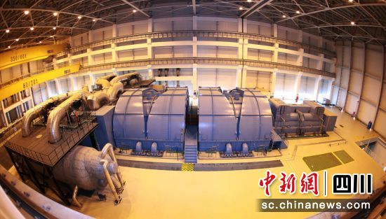 “华龙一号”全球首堆示范工程福清核电汽轮发电机组。米乐M6官网电气 供图